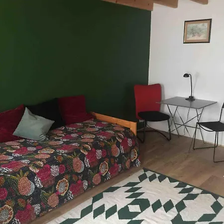Charming House Near Paris 度假居 蒙特勒伊